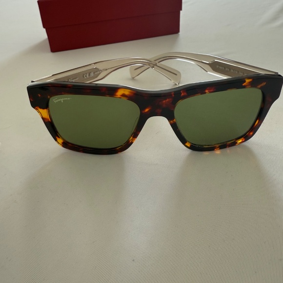Salvatore Ferragamo SF1087S 56-18-145 Tortoise Sunglasses - Picture 2 of 5